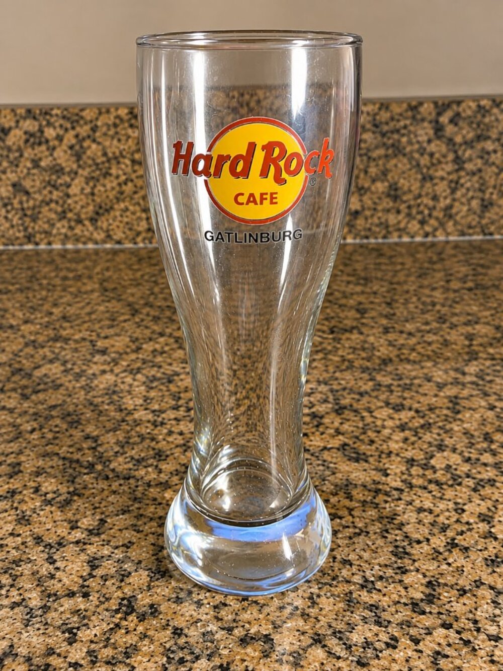 Hard Rock Cafe Gatlinburg TN 20 oz Pilsner Beer Glass Souvenir Collectible